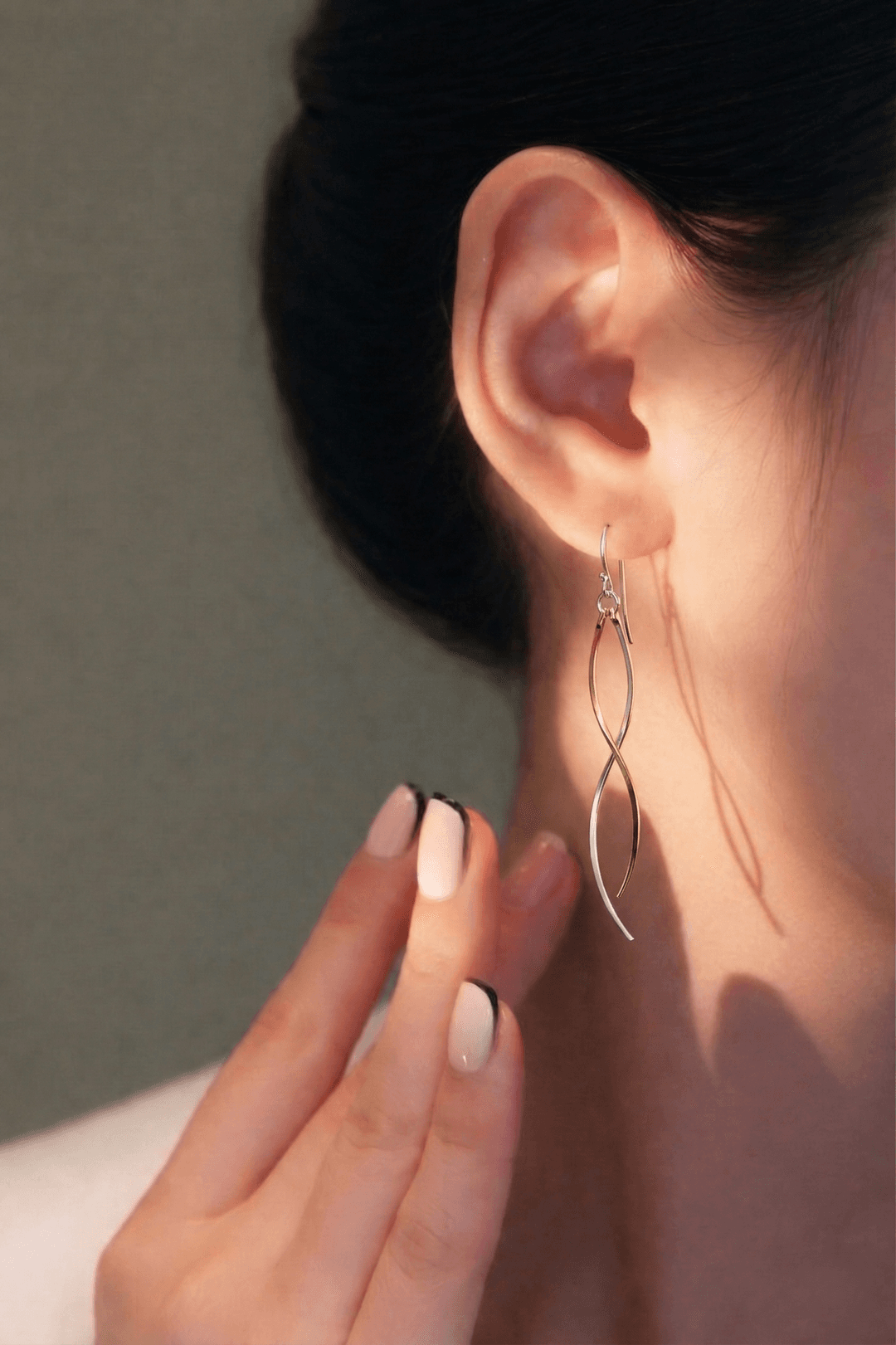 Eclipse Earrings — dual-metal drop earrings in white gold and yellow gold